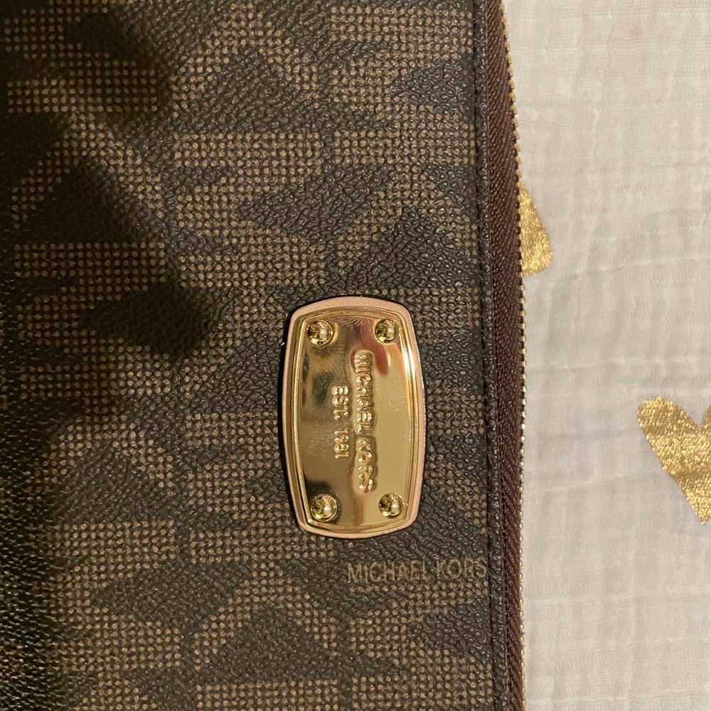 Michael Kors jet set wallet